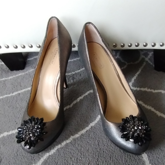Coach 👠Metallic Bergen Heels - Picture 8 of 16